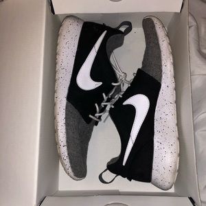 Custom Fleece Nike Roshe